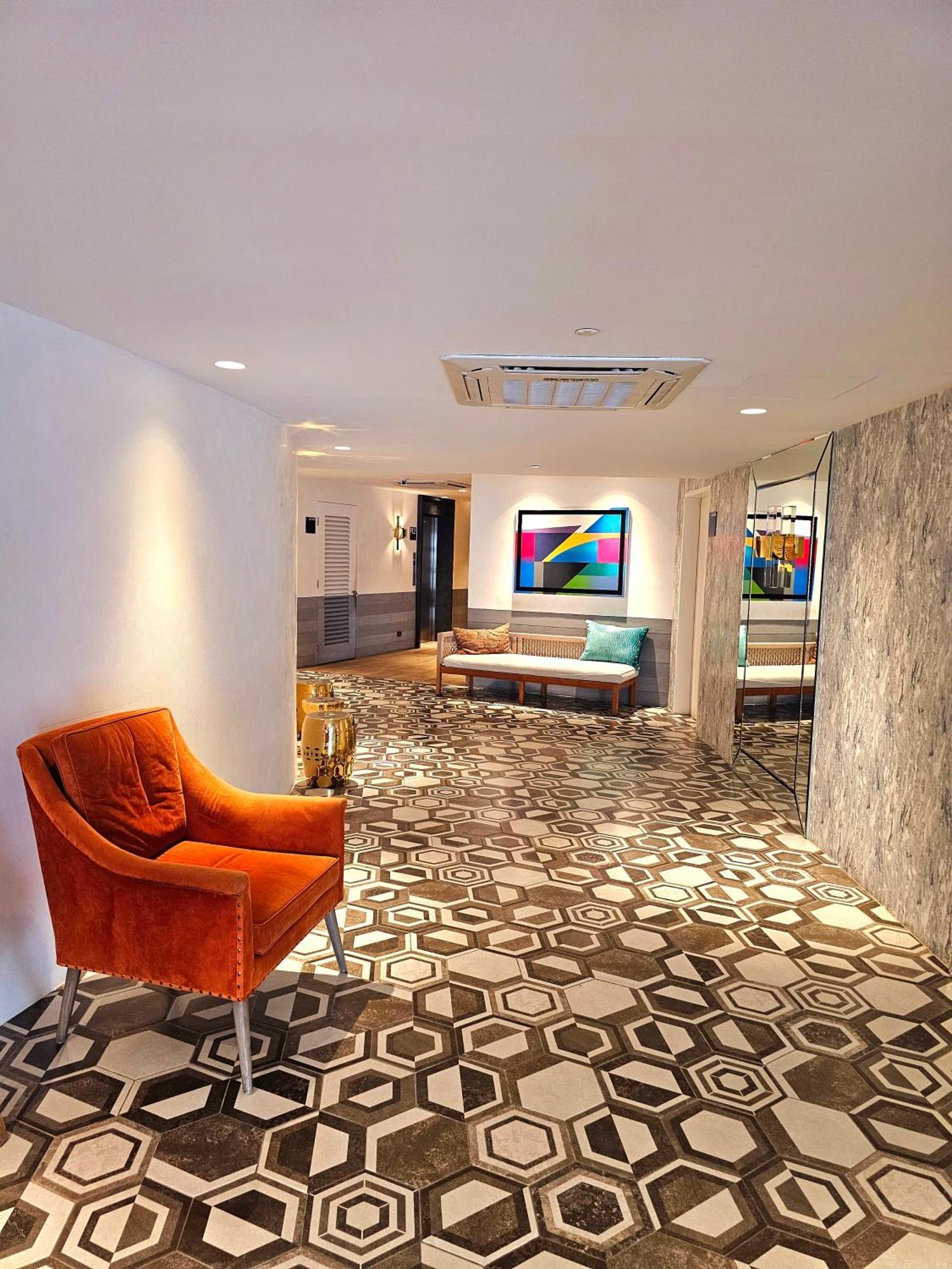 Acellyne'S Suites At The Residences At Commonwealth By Century Ciudad Quezon Exterior foto