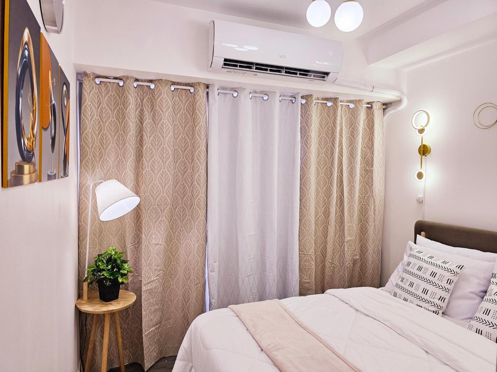 Acellyne'S Suites At The Residences At Commonwealth By Century Ciudad Quezon Exterior foto
