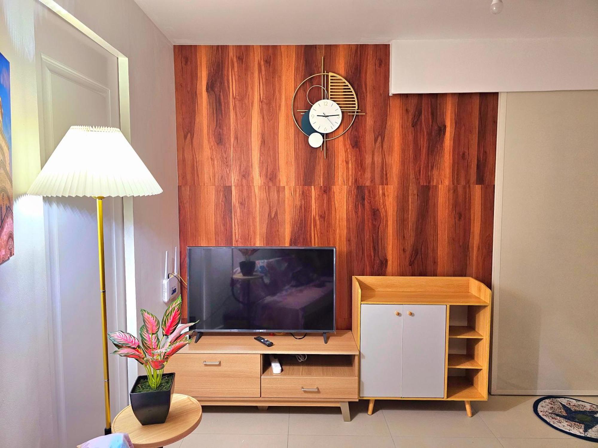 Acellyne'S Suites At The Residences At Commonwealth By Century Ciudad Quezon Exterior foto