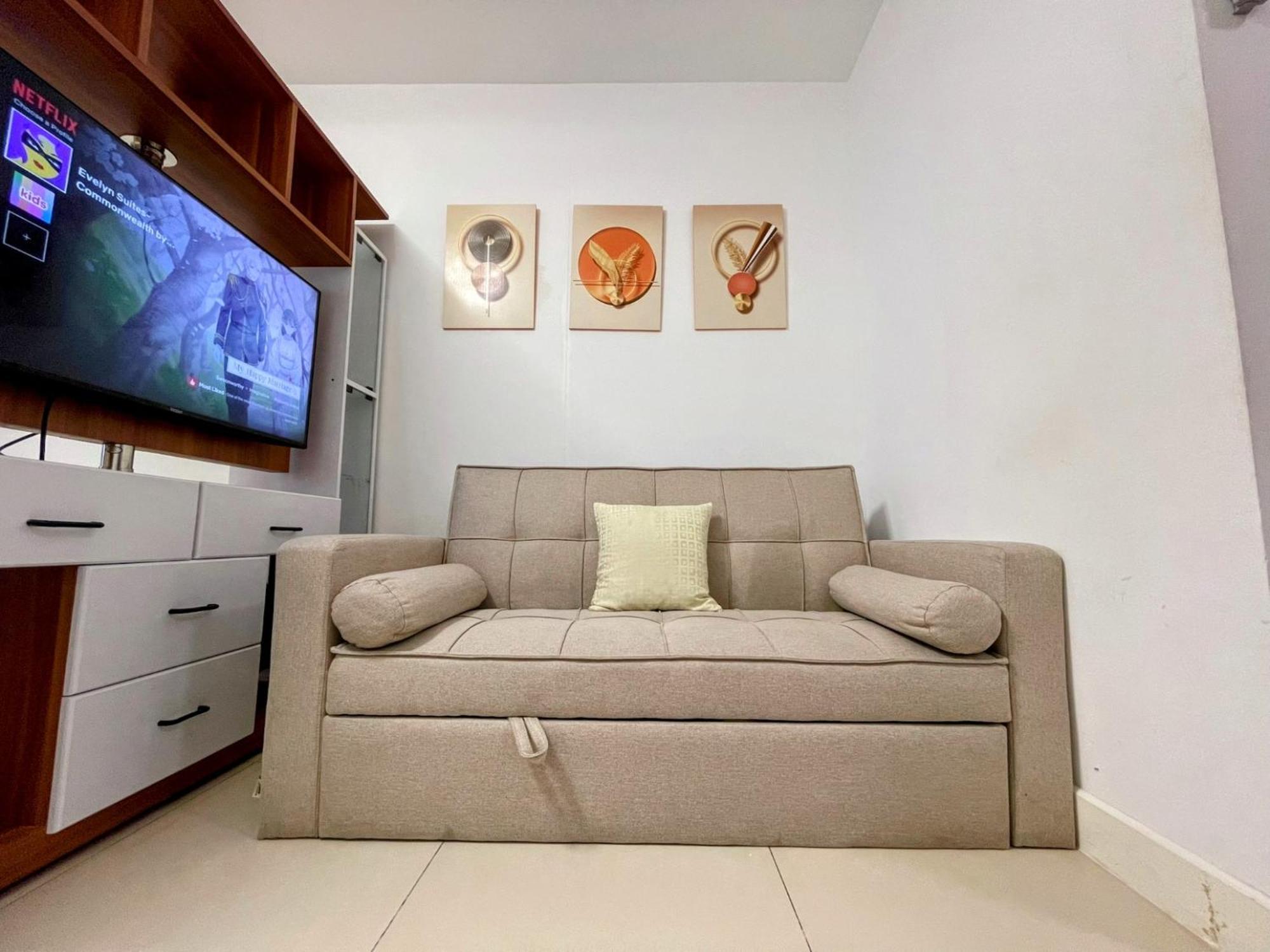 Acellyne'S Suites At The Residences At Commonwealth By Century Ciudad Quezon Habitación foto